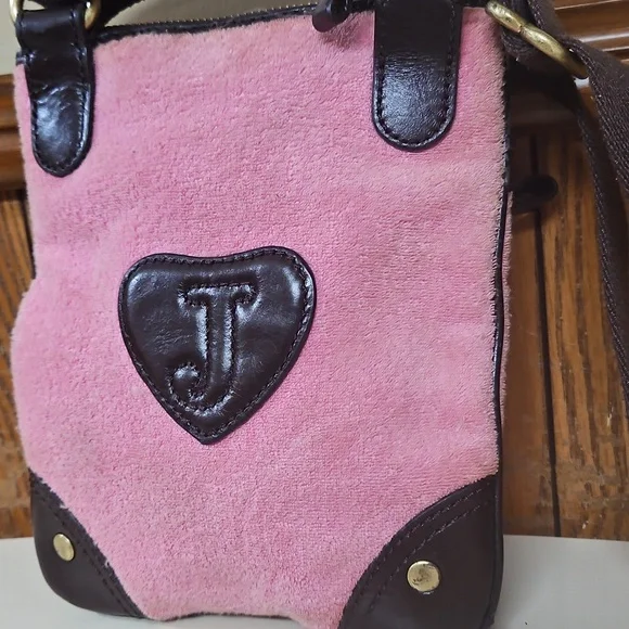 Juicy Couture 🥳 HOST PIC🥳 y2k Velour Crown Juicy Small Crossbody Bag - Picture 8 of 17